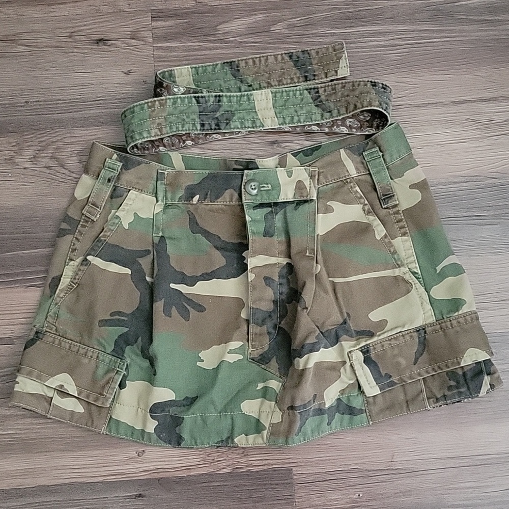 Marc Jacobs Military style skirt size 8 with belt